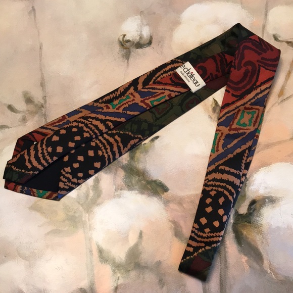 Le chateau tie - Picture 4 of 8